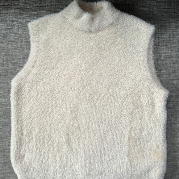 Rachal Zoe light pink vest - Picture 1 of 2